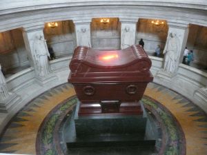 Image of Napoleon Bonaparte's tomb.